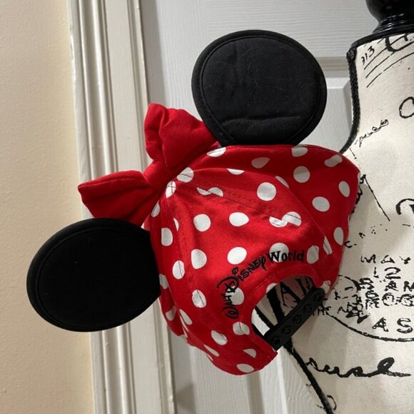 Disneyland MINNIE MOUSE BASBALL CAP POLKA DOOTS BOW KAWAII HAT RED BLACK - Picture 2 of 10
